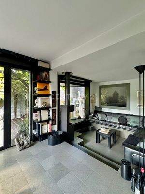 ein Raum zum Entspannen mit Blick ins Grüne