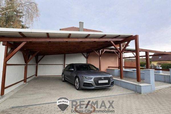 32 Carport
