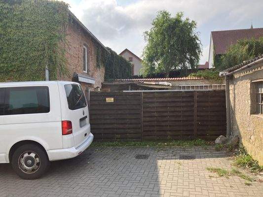 Zufahrt zum Grundstück