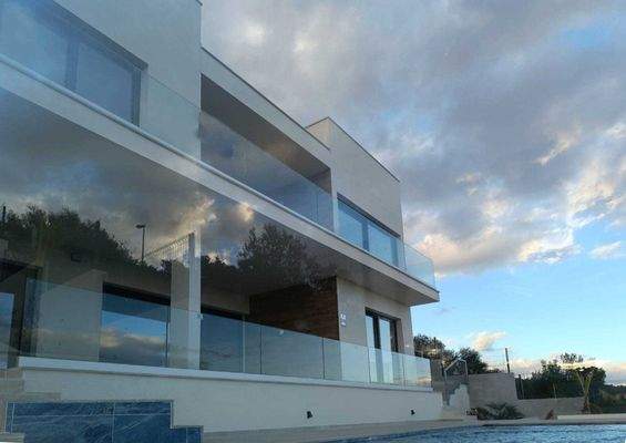 Hausansicht vom Pool