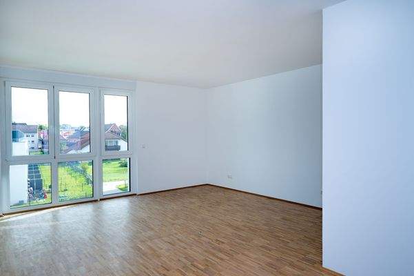 Leerer Raum mit Fenster