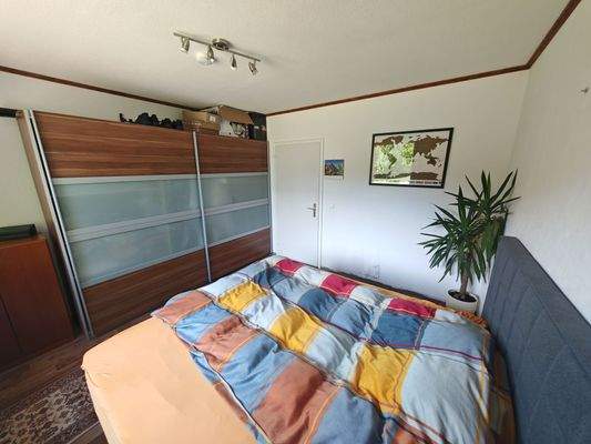 …mit Platz für Ihre Kleidung…