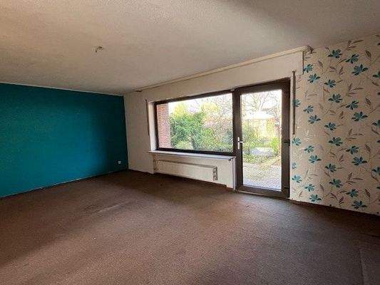 EG: Wohnzimmer - Blick zur Terrasse