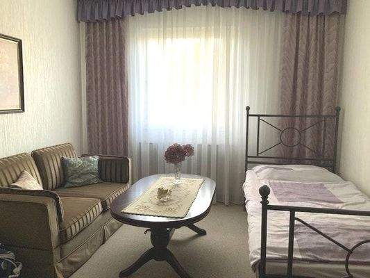 Büro-/Kinder-/oder Gästezimmer