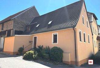 Kleines, aber feines  Stadthaus... nur einen Katzensprung vom Main entfernt!