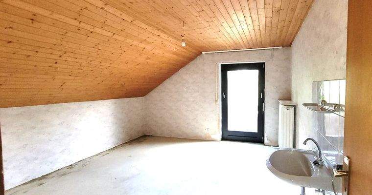 OG Zimmer links mit Balkon