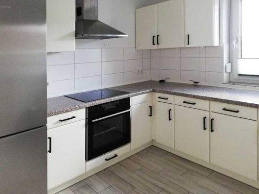 ...Gefrierkombi u. Herd fast neu...