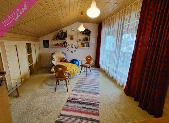 Ausbauzimmer über Garage 1