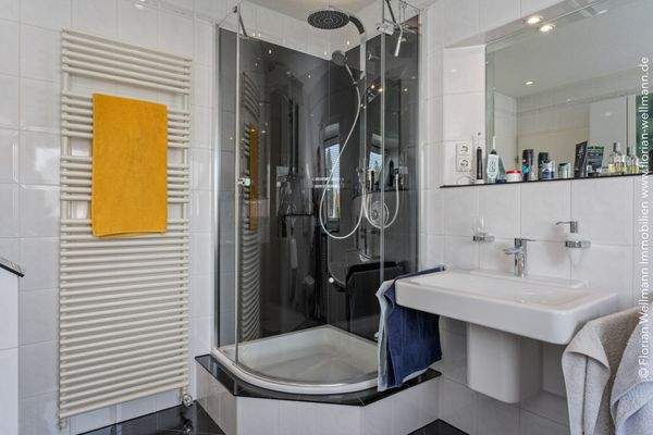 Badezimmer Dachgeschoss