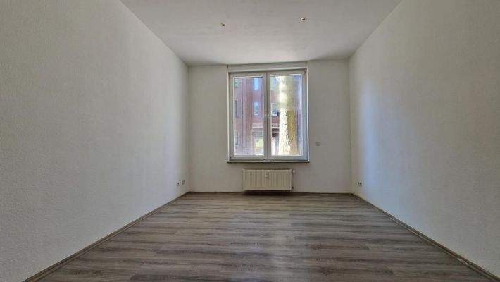 Wohnzimmer (EG rechts)