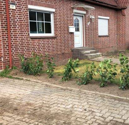 Bestandshaus Eingang.JPG