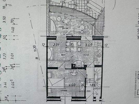 Erdgeschoss (Terrasse kein Wintergarten!)