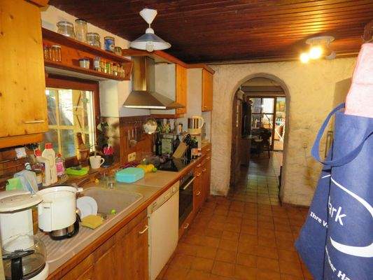 Küche mit Einbauküche 