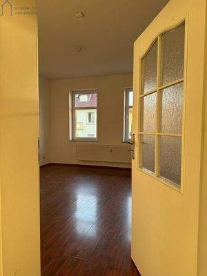 30c7a506-6e63-4ef8-9391-4d9c736cb400