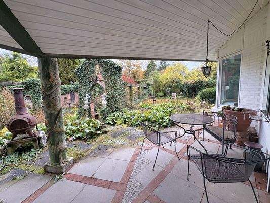 überdachte Terrasse