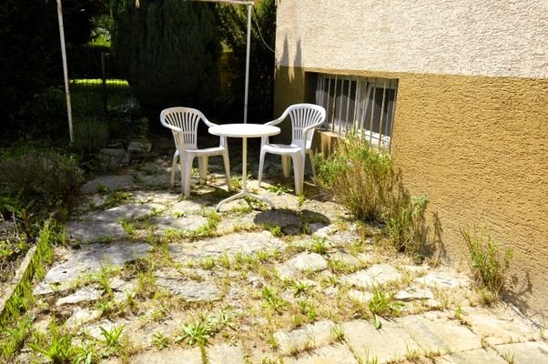 Terrasse hinter dem Haus 