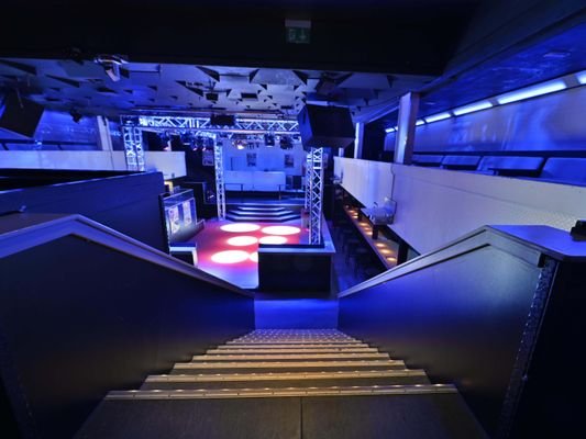 Club 7a.jpg