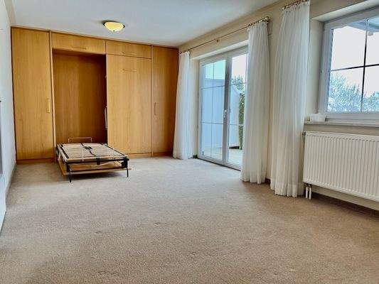 UG - Gästebereich 1.0 - Einbauschrank mit integrierten 2 Betten 