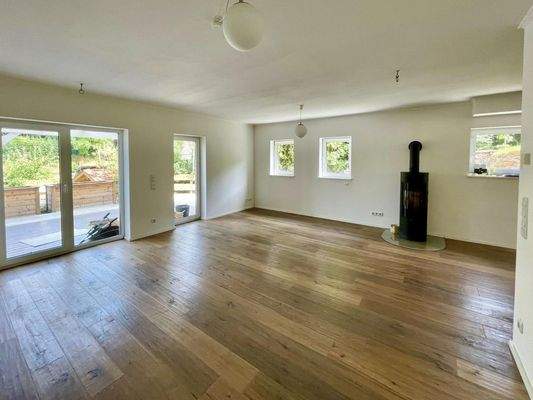 Wohnzimmer UG und Holzofen