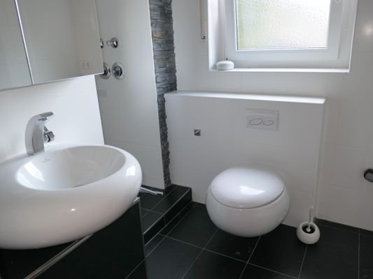 hochwertige Sanitärausstattung