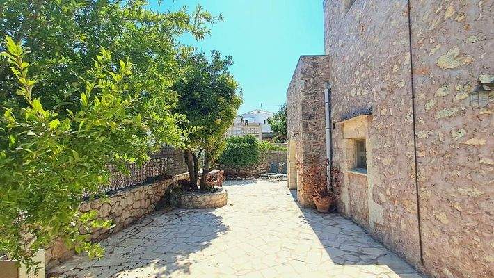 Kreta, Vamos: Traditionelle Steinvilla mit zwei Schlafzimmern, Garten und Erweiterungspotenzial
