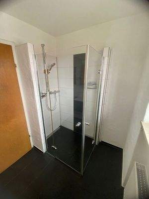 Bad 1. OG Begehbare Dusche