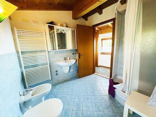 Bagno piano primo 1.2.JPG