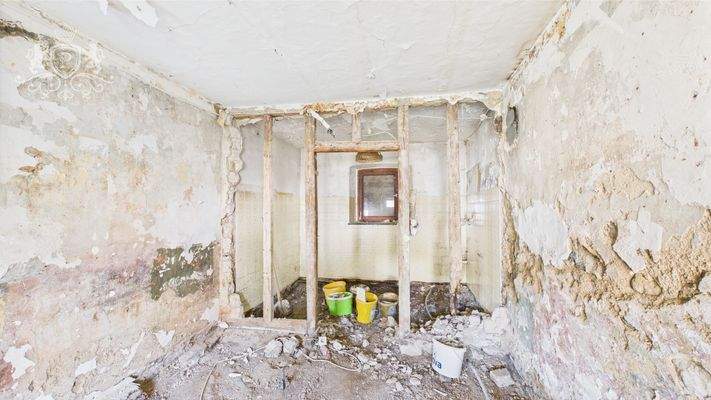 CAM01984G0-PR0469-STILL004