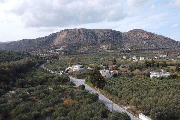 Kreta, Kalyves: Grundstück in Strandnähe mit herrlichem Meerblick zu verkaufen