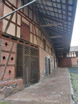 Ansicht Scheune mit Dachvorstand.jpg