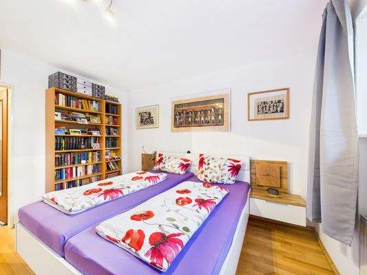 Schlafzimmer Gartengeschoss