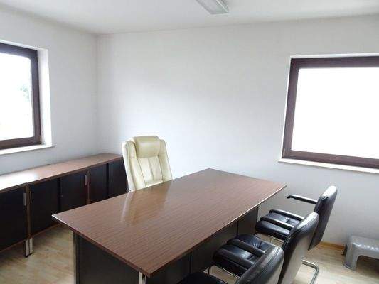 Zimmer (Büro) OG