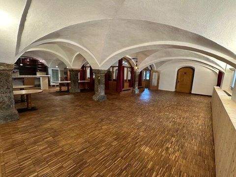 Weer Halle, Weer Hallenfläche