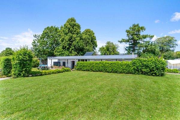 Sanitärhaus, Ansicht I