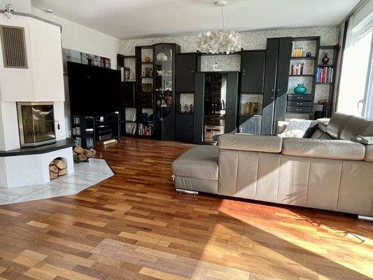 Wohnbereich mit Kamin