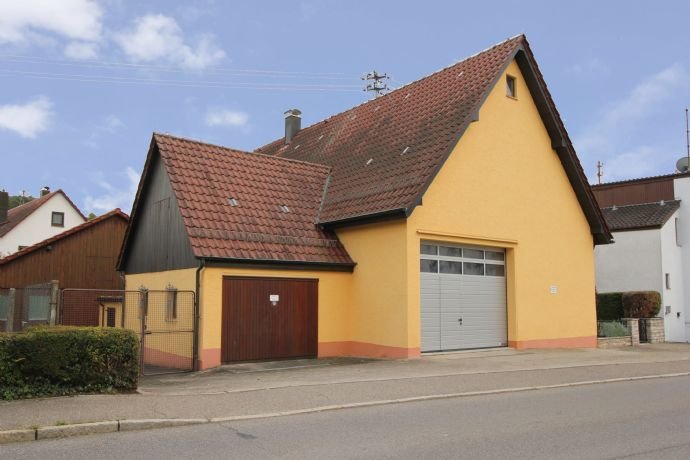 Platzbedarf? Großgarage, Werkstatt, Lagerflächen mit Einfamilienhaus bieten Ihnen die Lösung!