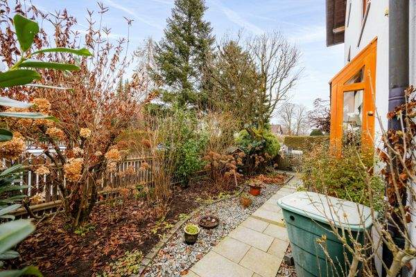 Vorgarten/Terrasse Nordseite