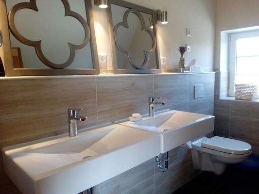 Bad, Doppelwaschtisch