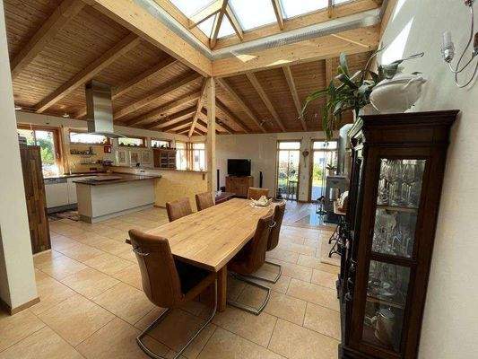 Essbereich mit Küche