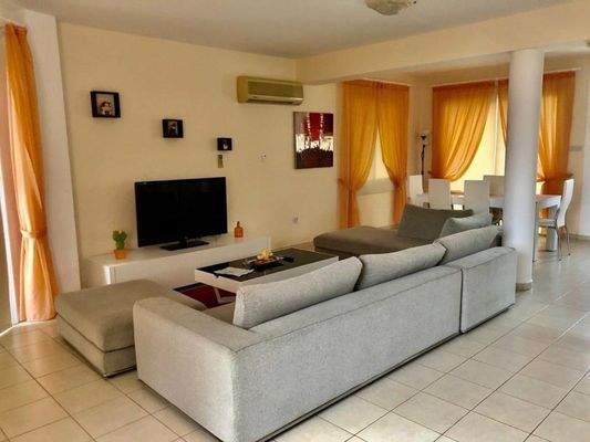 741321-detached-villa-for-sale-in-kato-paphos-univ