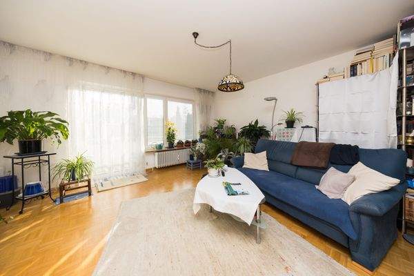 Wohnzimmer Einlieger Bild 2