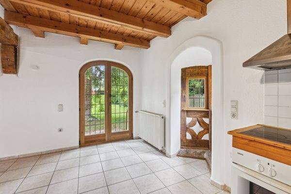 Ausgang zum Garten hin 