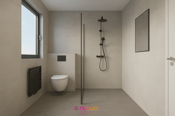 Das moderne Badezimmer mit ebenerdiger Dusche