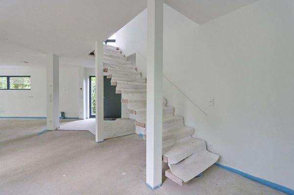 Treppe zum Obergeschoss