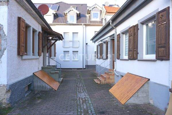 Außen beide Häuser