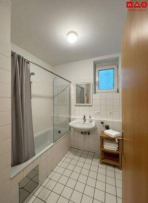 Badezimmer Beispiel KI