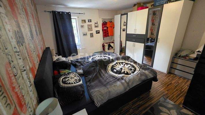 Großes Jungendzimmer im OG 