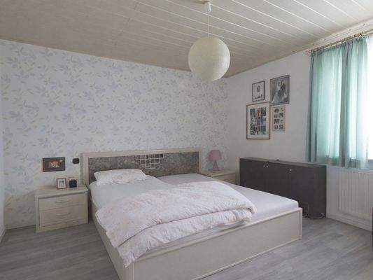 2026259 - Schlafzimmer EG.jpg