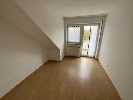 Zimmer mit Balkon