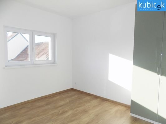 Arbeits-/Kinderzimmer